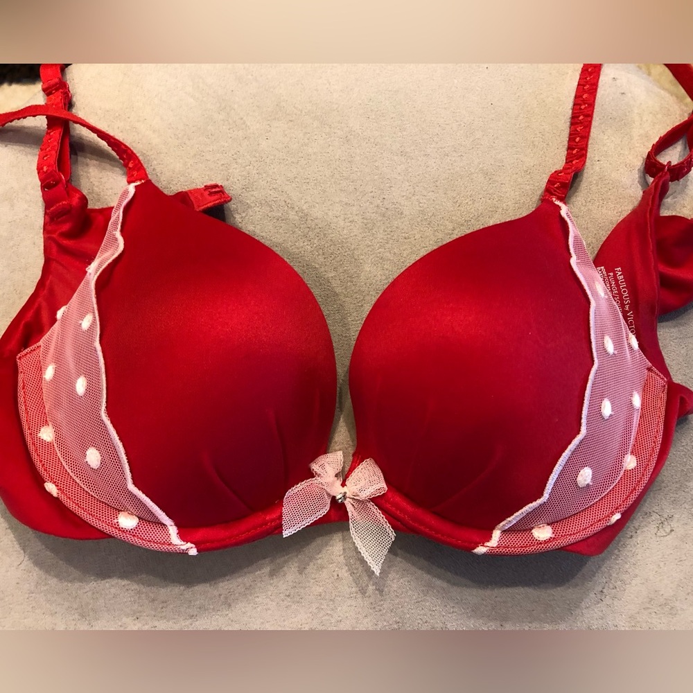 Victoria’s Secret Fabulous Bra